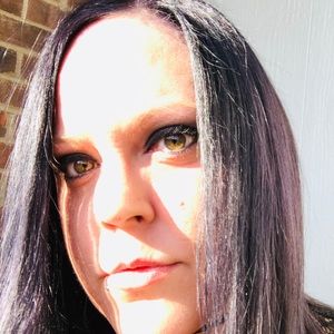 Meet your Posher, Candice